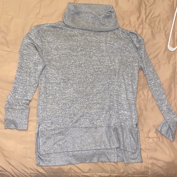 GAP NWT gray sweater - Picture 3 of 5